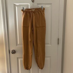 Abercrombie & Fitch Camel Joggers